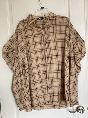Missguided Beige Plaid Button-Down Shirt